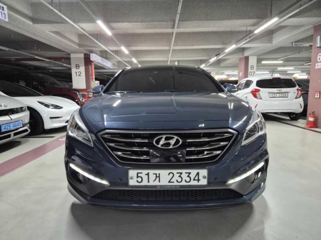 현대 쏘나타 2.0 터보 익스클루시브 사진 2/20