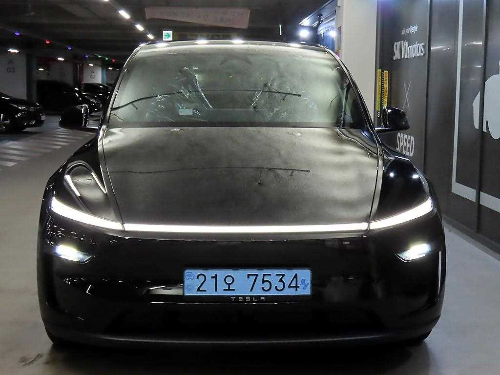 테슬라 모델 Y L 사진 2/20