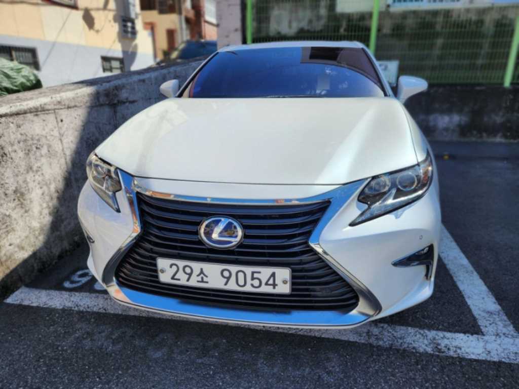 렉서스 ES 슈프림 사진