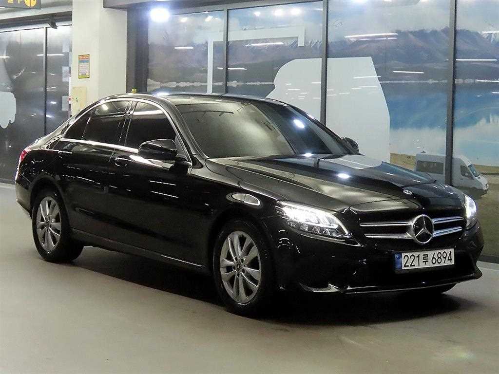 벤츠 C 클래스 C200 아방가르드 사진