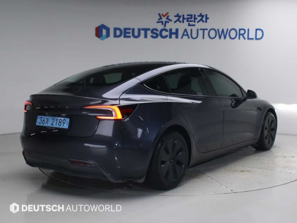 테슬라 모델 3 RWD 사진 2/20