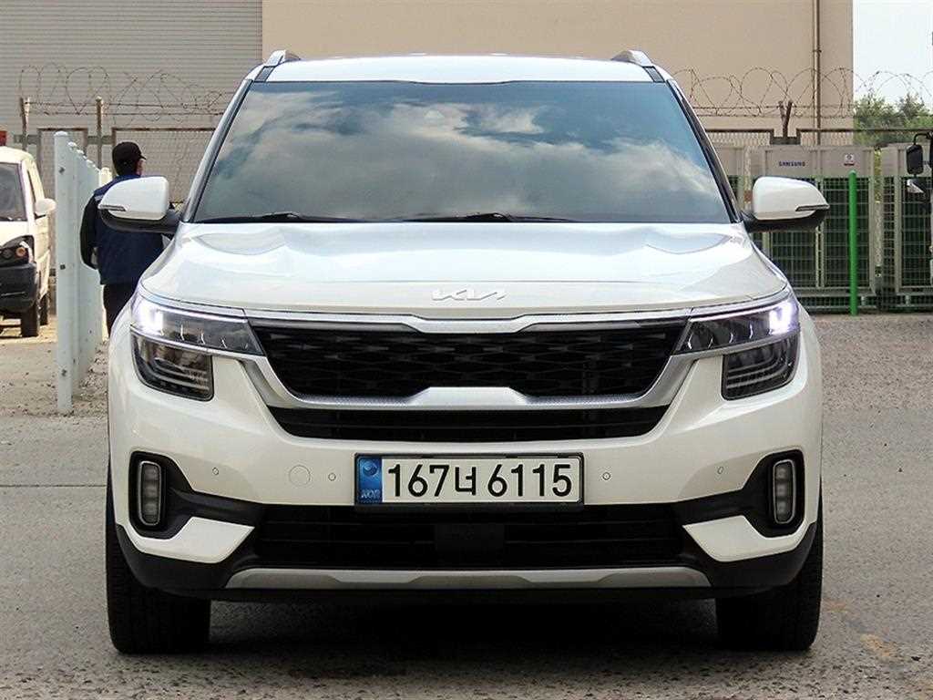 기아 셀토스 가솔린 1.6 터보 2WD 시그니처 사진