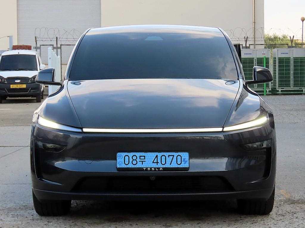 테슬라 모델 Y RWD 사진