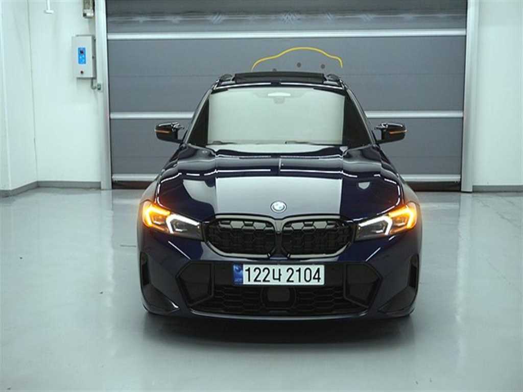 BMW 3시리즈 320d 투어링 M 스포츠 사진 2/20