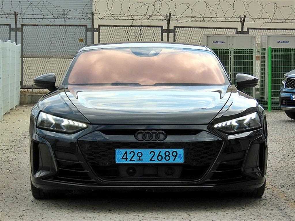 아우디 RS e-트론 GT GT RS 사진