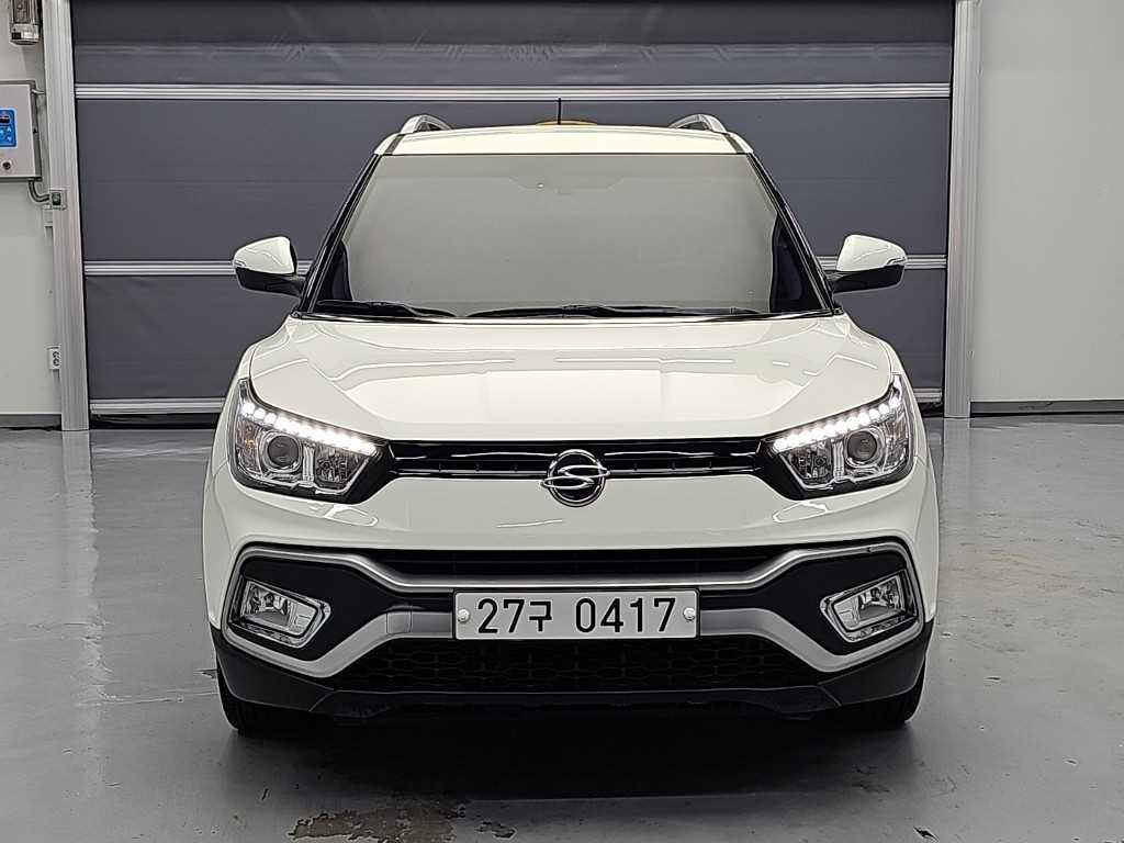 KGM 티볼리 2WD 디젤 1.6 IX 사진 2/20