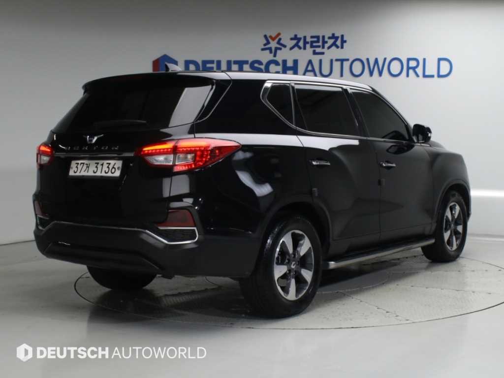 KGM 렉스턴 디젤 2.2 4WD 럭셔리 사진 2/20
