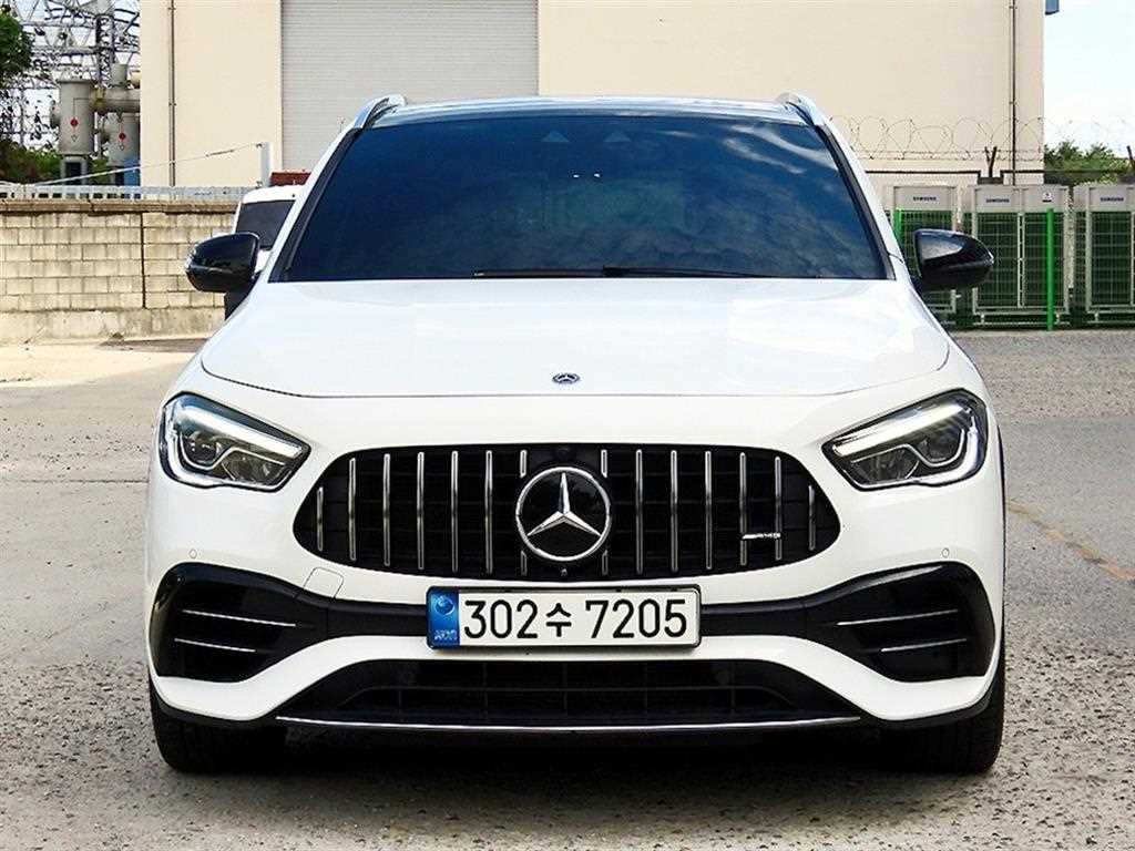 벤츠 GLA 클래스 GLA45 AMG 4MATIC + 사진