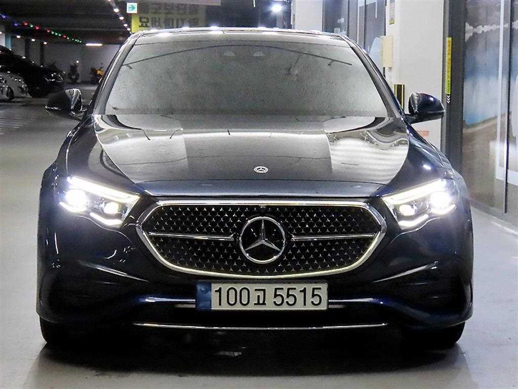 벤츠 E 클래스 E300 4MATIC AMG Line 사진 2/20