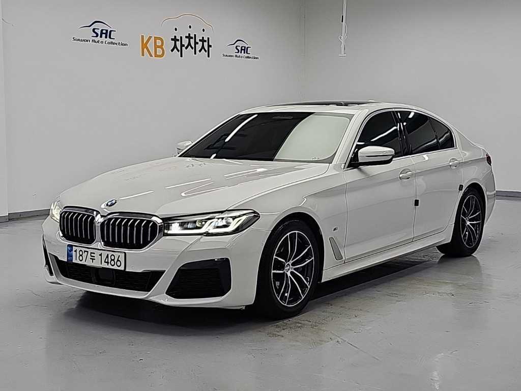 BMW 5시리즈 520i M 스포츠 사진