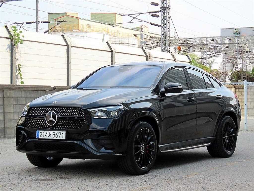 벤츠 GLE 클래스 GLE 450d 4MATIC 쿠페 사진 2/20