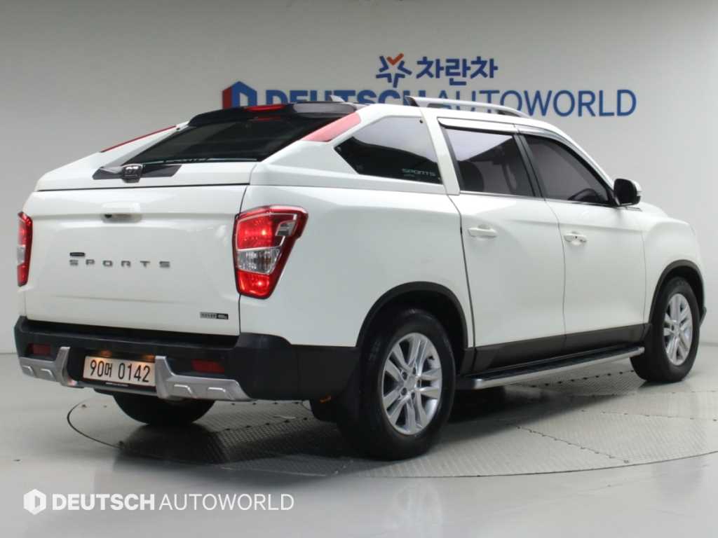 KGM 렉스턴 4WD 디젤 2.2 노블레스 사진 2/20