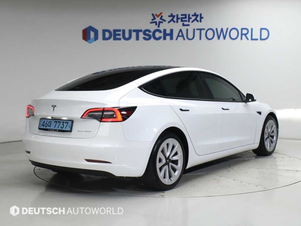 테슬라 모델 3 롱 레인지 사진 2/20