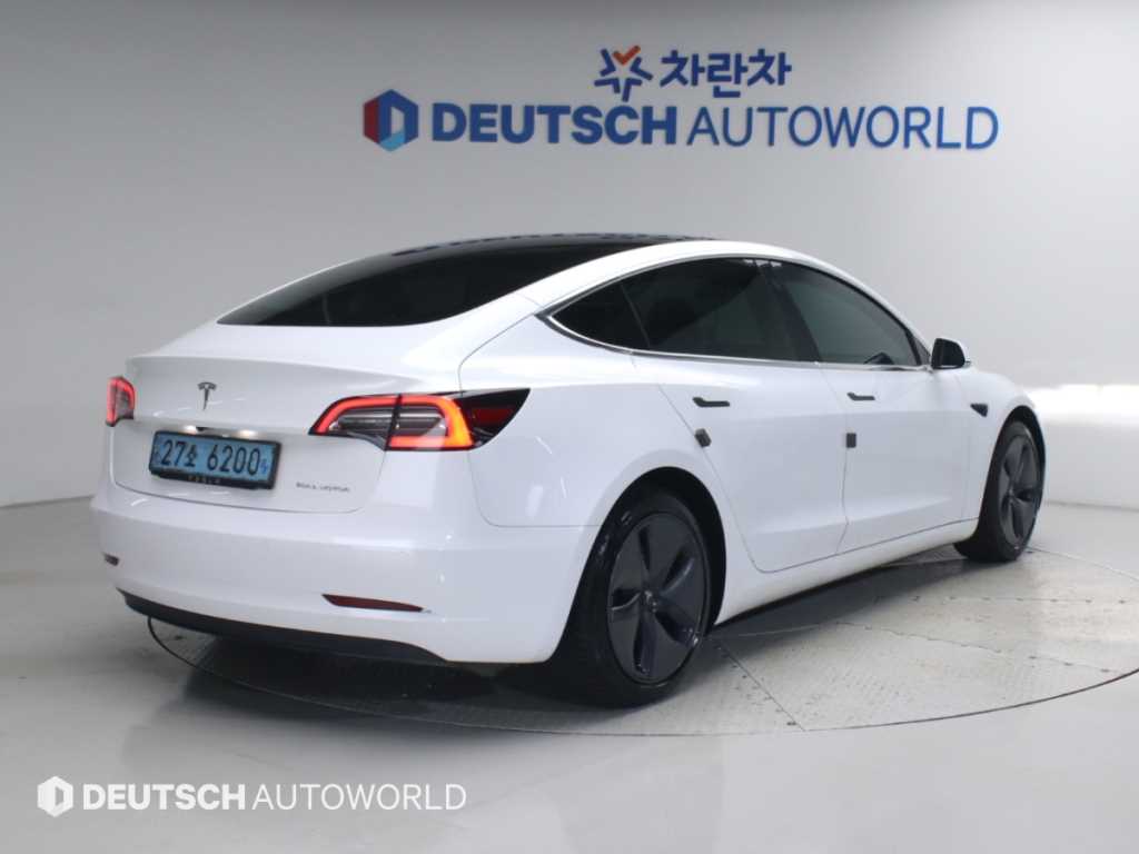 테슬라 모델 3 롱 레인지 사진 2/20