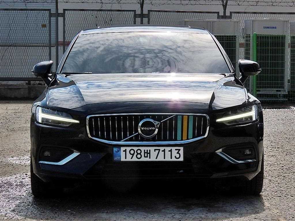 볼보 S60 B5 인스크립션 사진