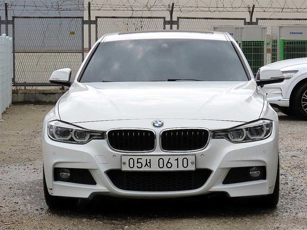 BMW 3시리즈 320i 럭셔리 사진