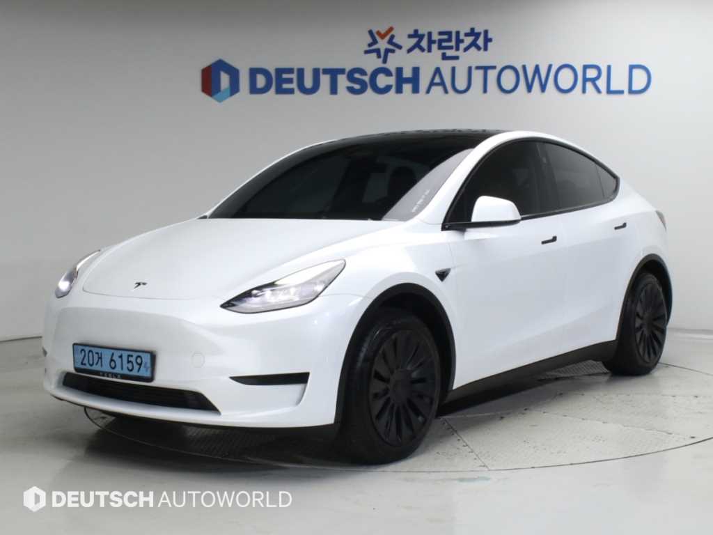 테슬라 모델 Y RWD 사진