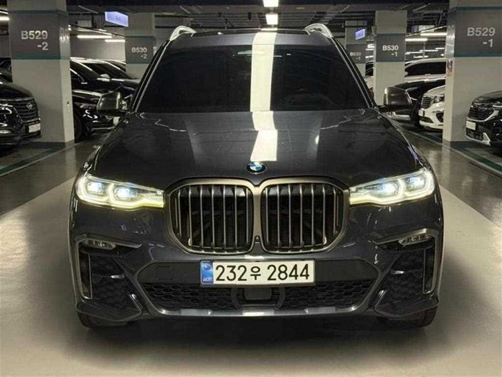 BMW X7 M50i 사진 2/20