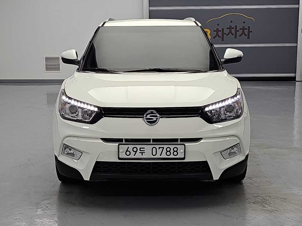 KGM 티볼리 디젤 2WD 1.6 VX 사진 2/20