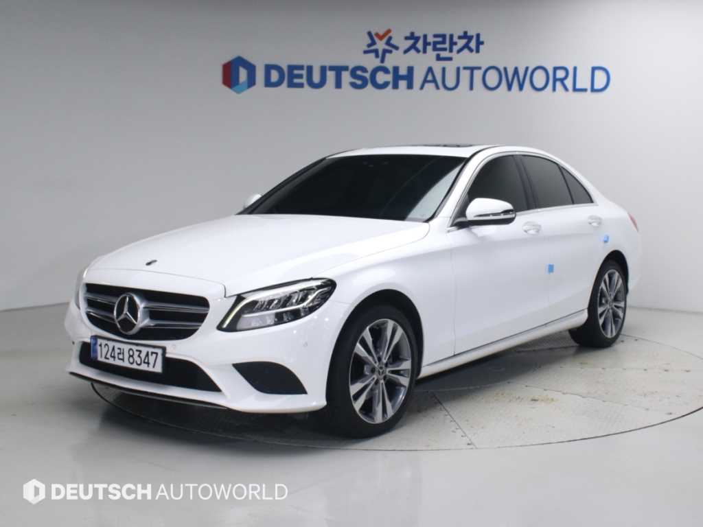 벤츠 C 클래스 C220 d 4MATIC 아방가르드 사진 2/20