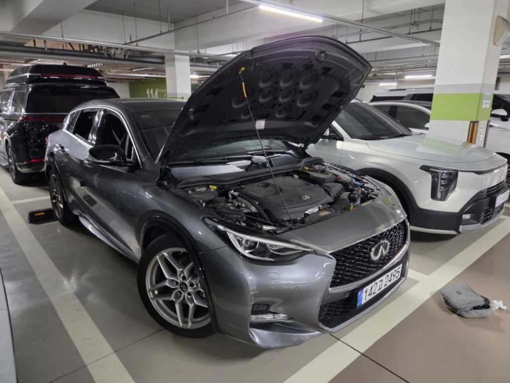 인피니티 Q 2.0 프리미엄 사진 2/14