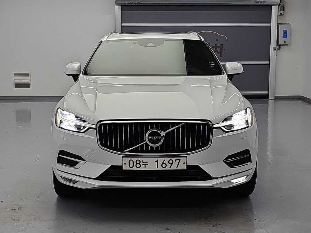 볼보 XC60 D5 AWD 인스크립션 사진 2/20