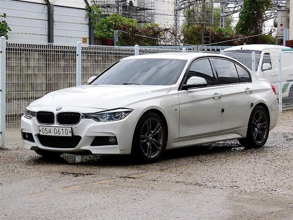 BMW 3시리즈 320i 럭셔리 사진 2/20