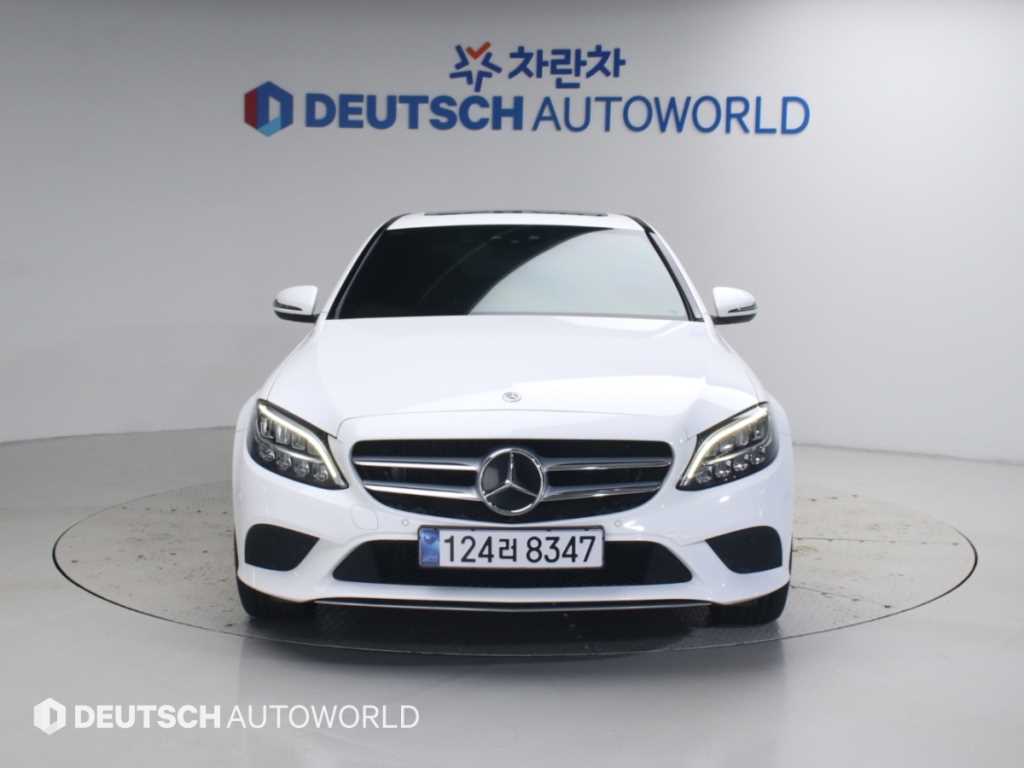 벤츠 C 클래스 C220 d 4MATIC 아방가르드 사진