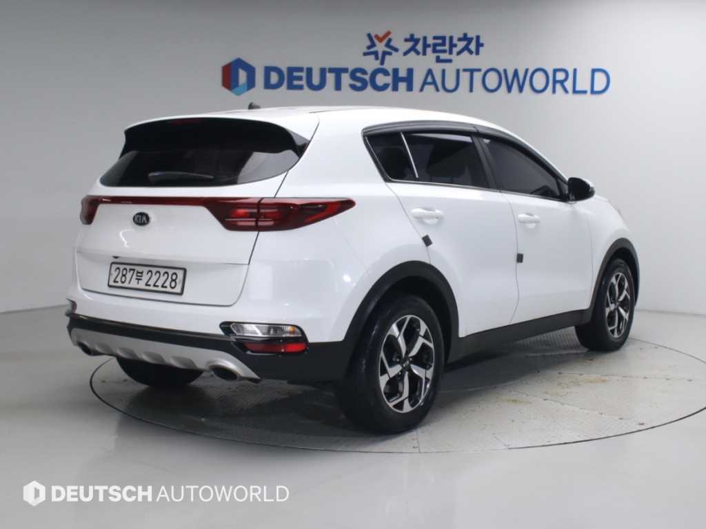 기아 스포티지 2.0 디젤 4WD 럭셔리 사진 2/20