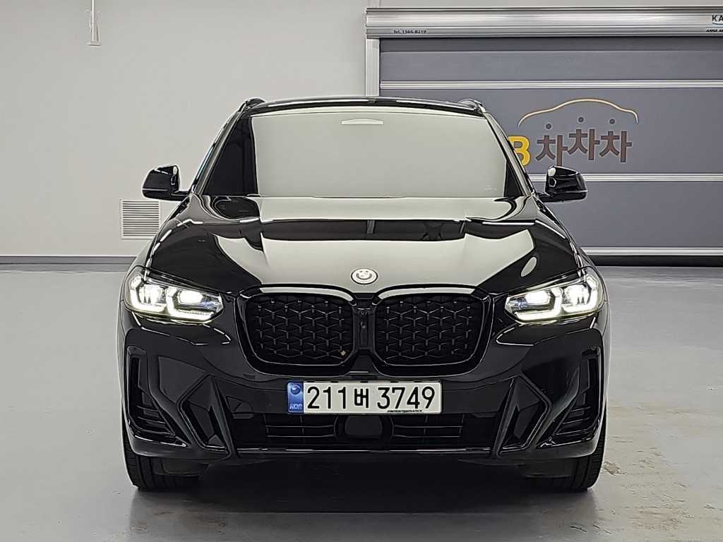 BMW X4 xDrive 20i xLine 사진 2/19
