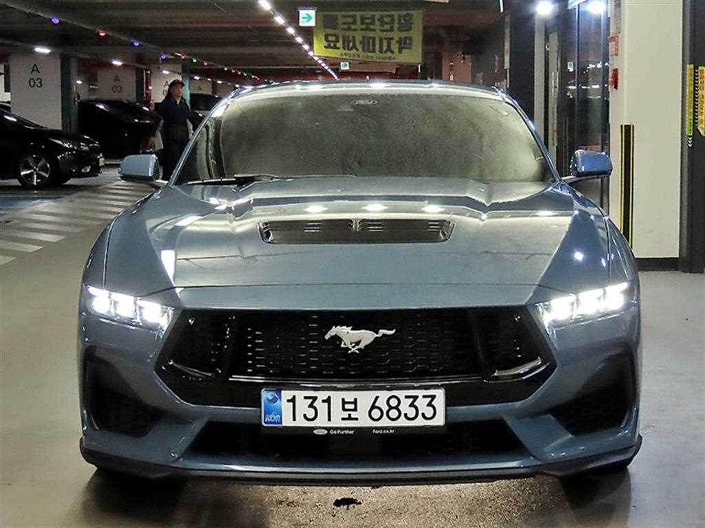 포드 머스탱 5.0 GT 프리미엄 쿠페 사진 2/18