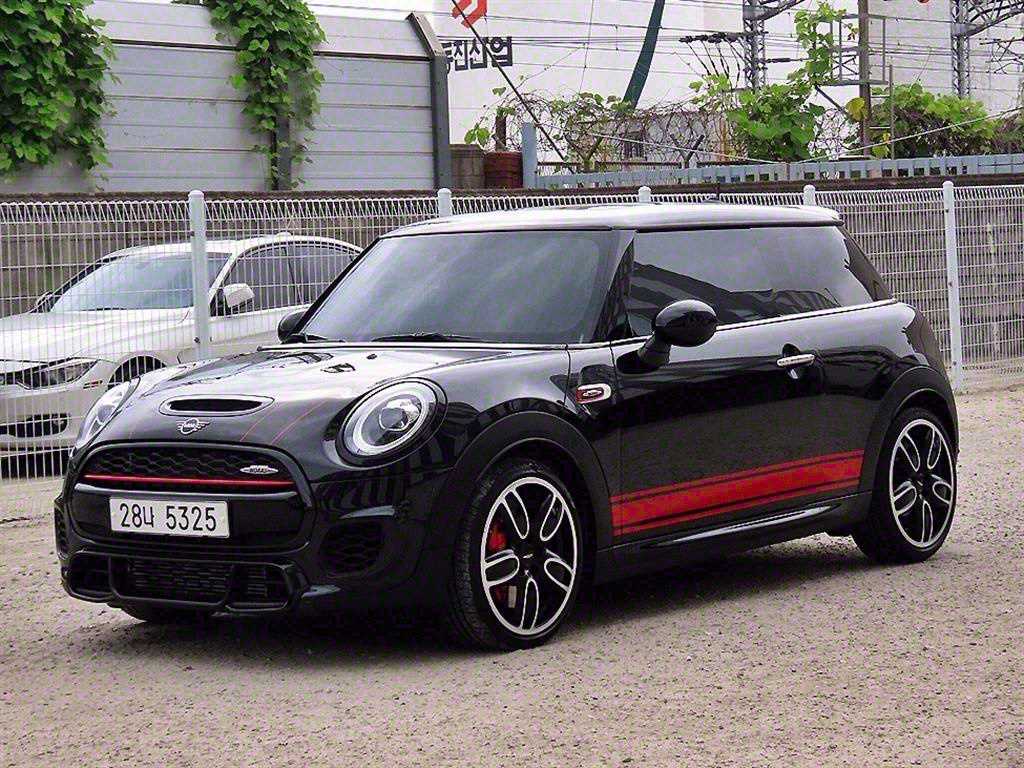MINI 쿠퍼 JCW 사진 2/20