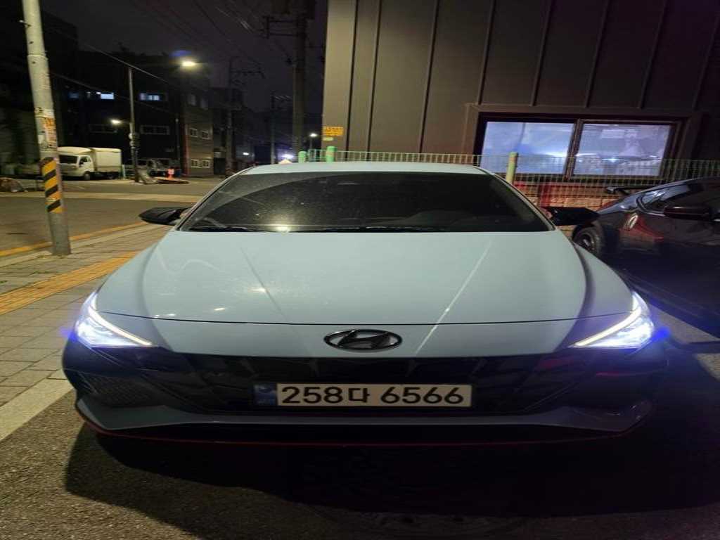 현대 아반떼 2.0 N 사진