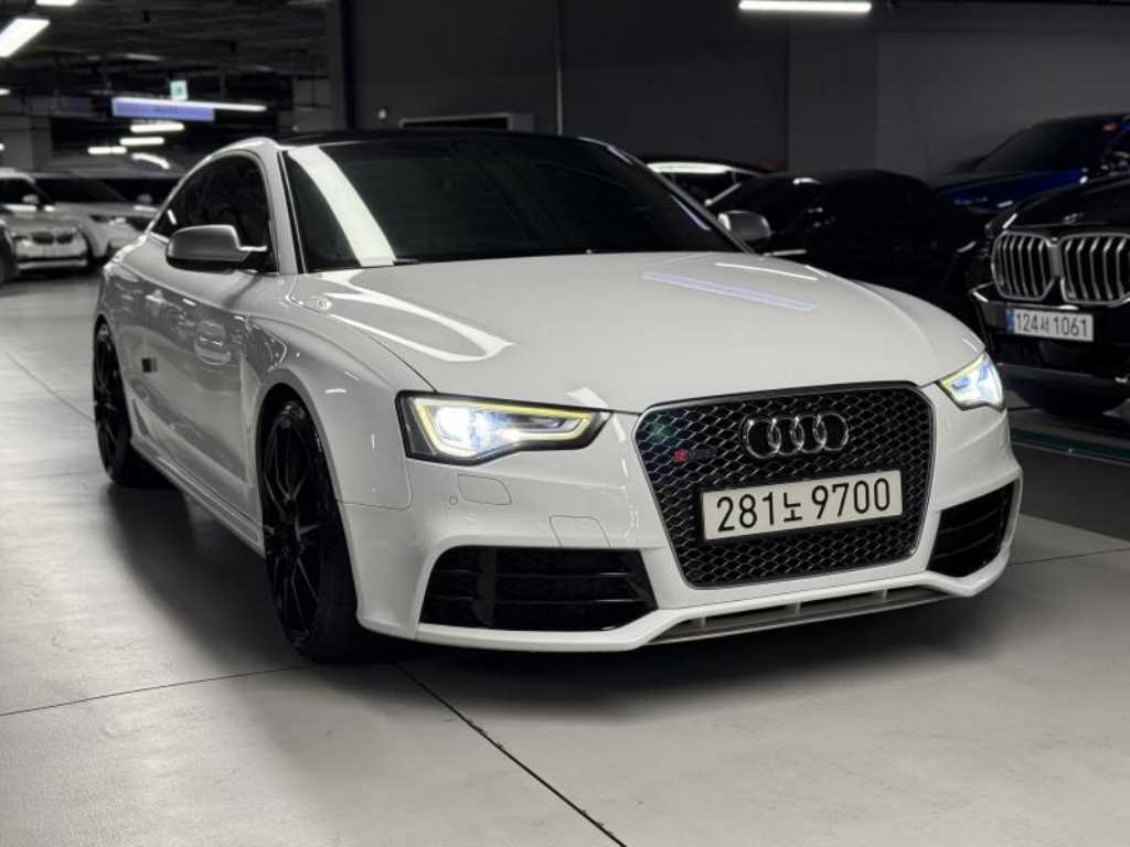 아우디 RS5 4.2 FSI 콰트로 8T3 사진 2/20