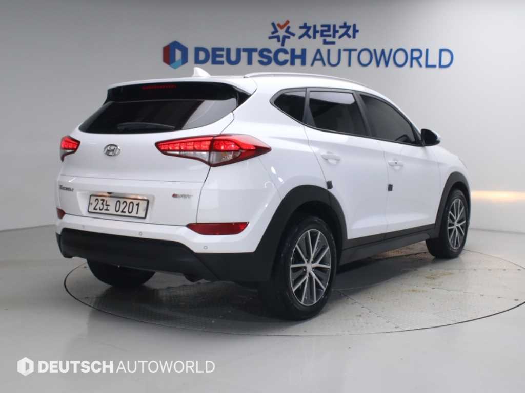 현대 투싼 디젤 1.7 2WD 모던 사진 2/20
