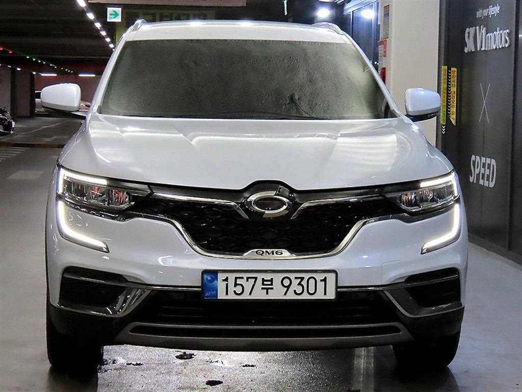 르노코리아 QM6 가솔린 2.0 GDe LE 시그니쳐 2WD 사진 2/20