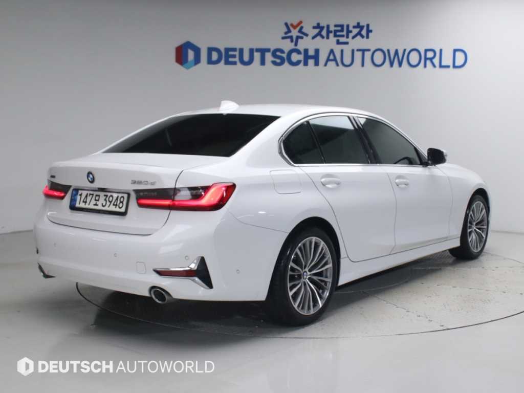 BMW 3시리즈 320d xDrive 럭셔리 사진 2/20