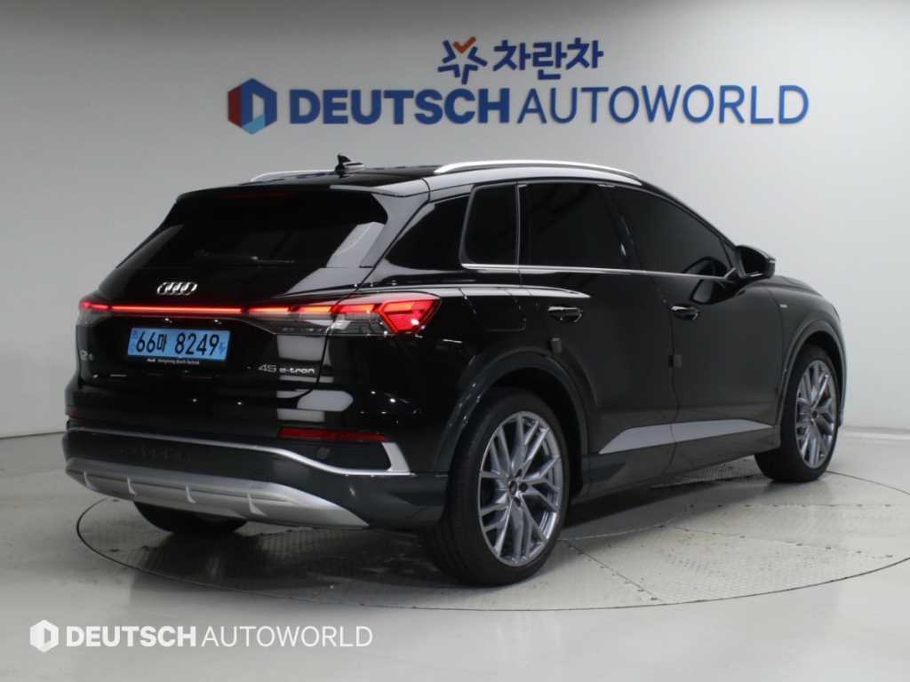 아우디 Q4 45 프리미엄 사진 2/20