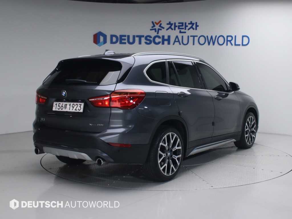 BMW X1 xDrive 20i M 스포츠 사진 2/20
