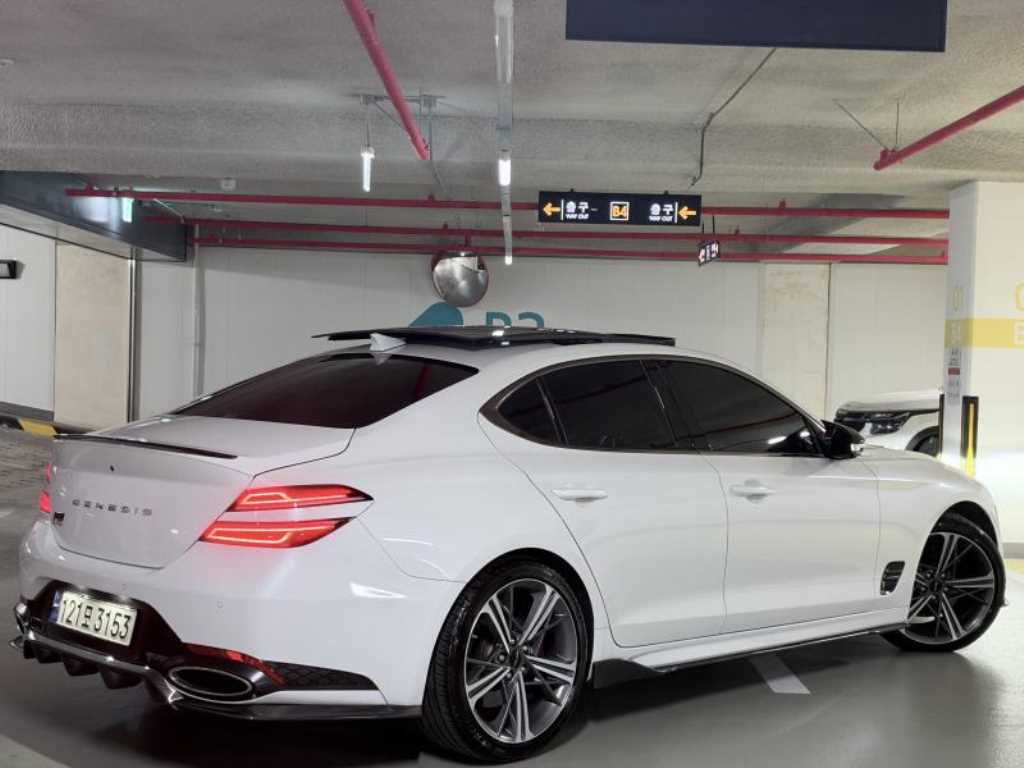 제네시스 G70 가솔린 3.3T 2WD 스포츠 패키지 사진 2/20