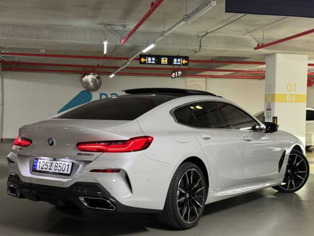 BMW 8시리즈 M850i xDrive 그란 쿠페 사진 2/18