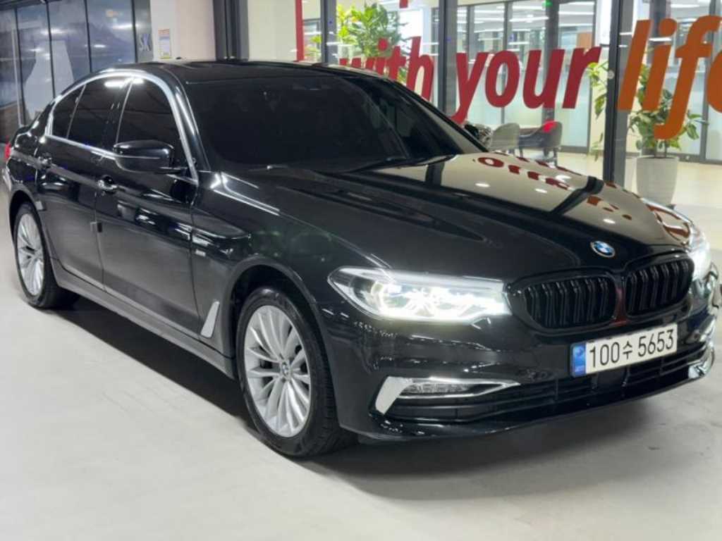 BMW 5시리즈 520d xDrive 럭셔리 플러스 사진 2/20
