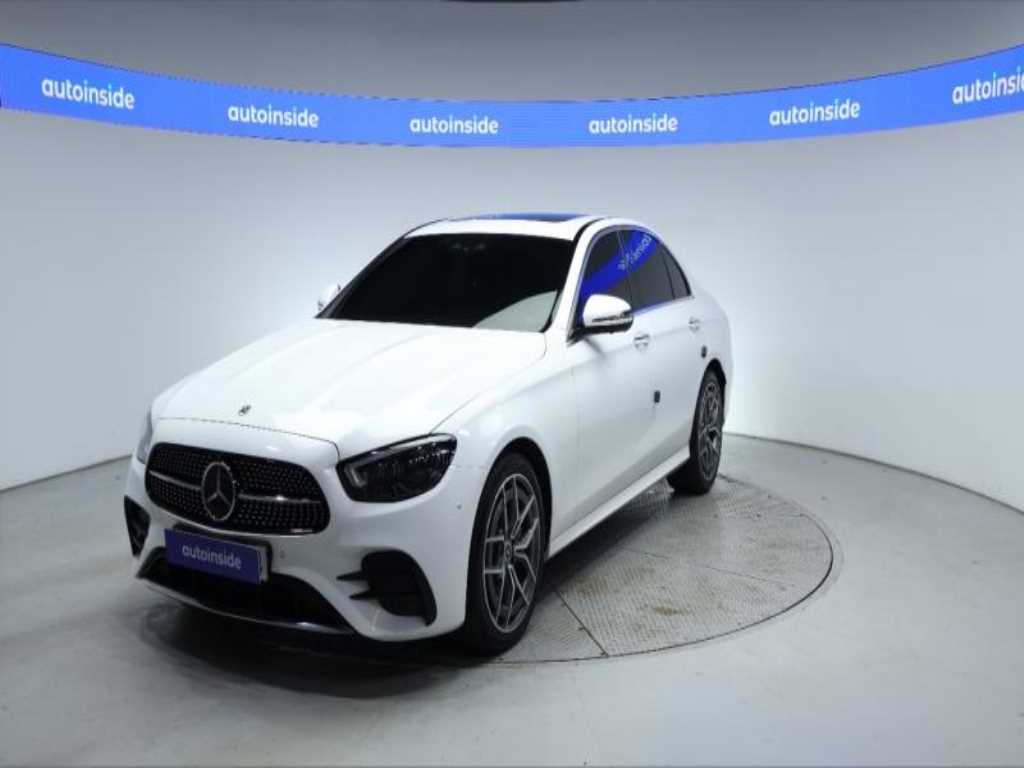 벤츠 E 클래스 E220d 4MATIC AMG라인 사진