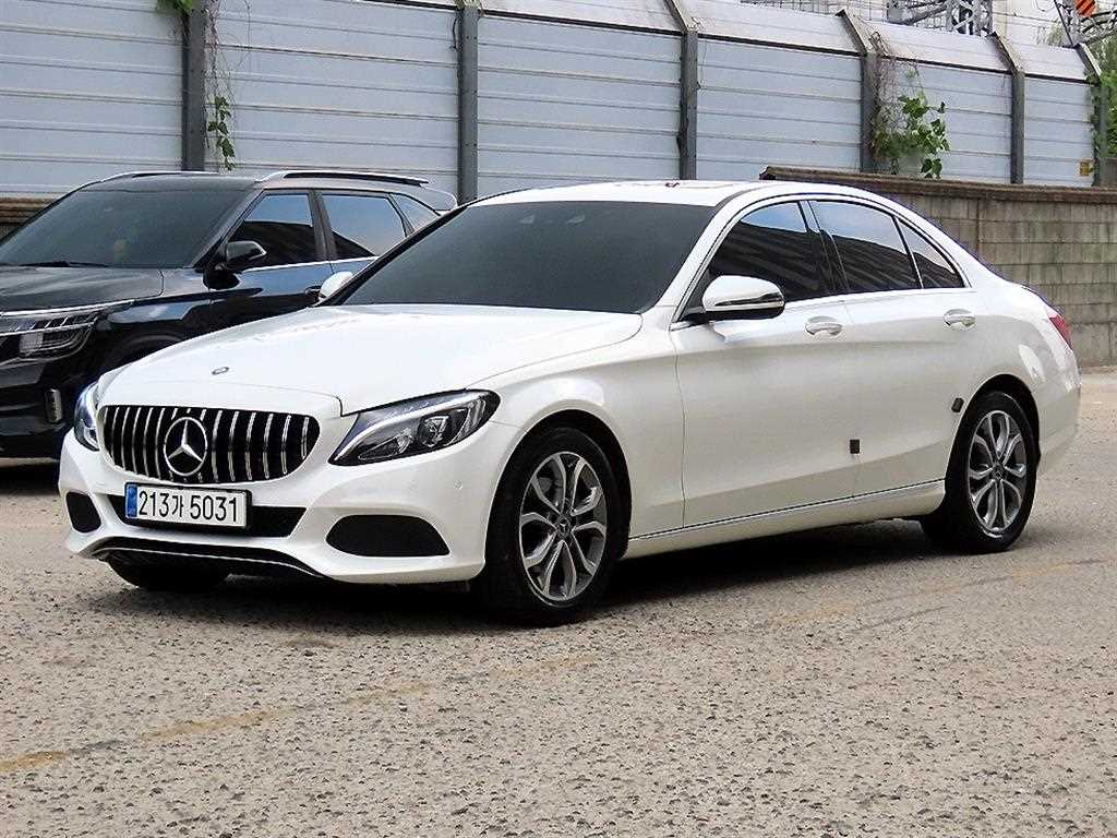 벤츠 C 클래스 C200 사진 2/20