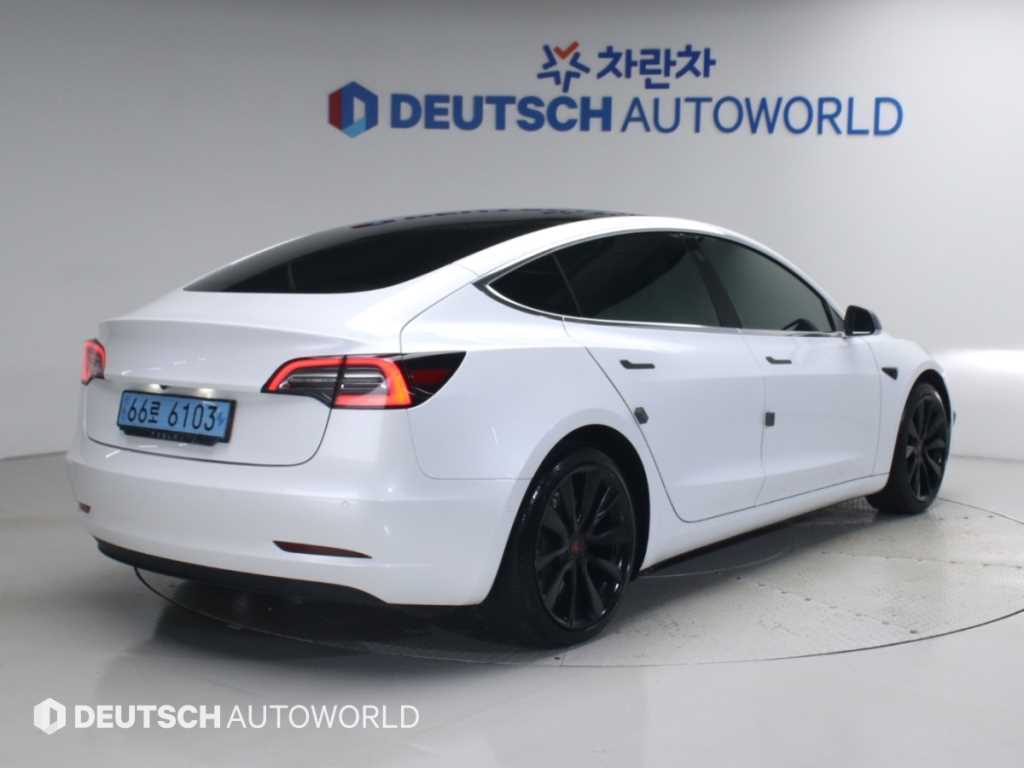 테슬라 모델 3 롱 레인지 사진 2/20