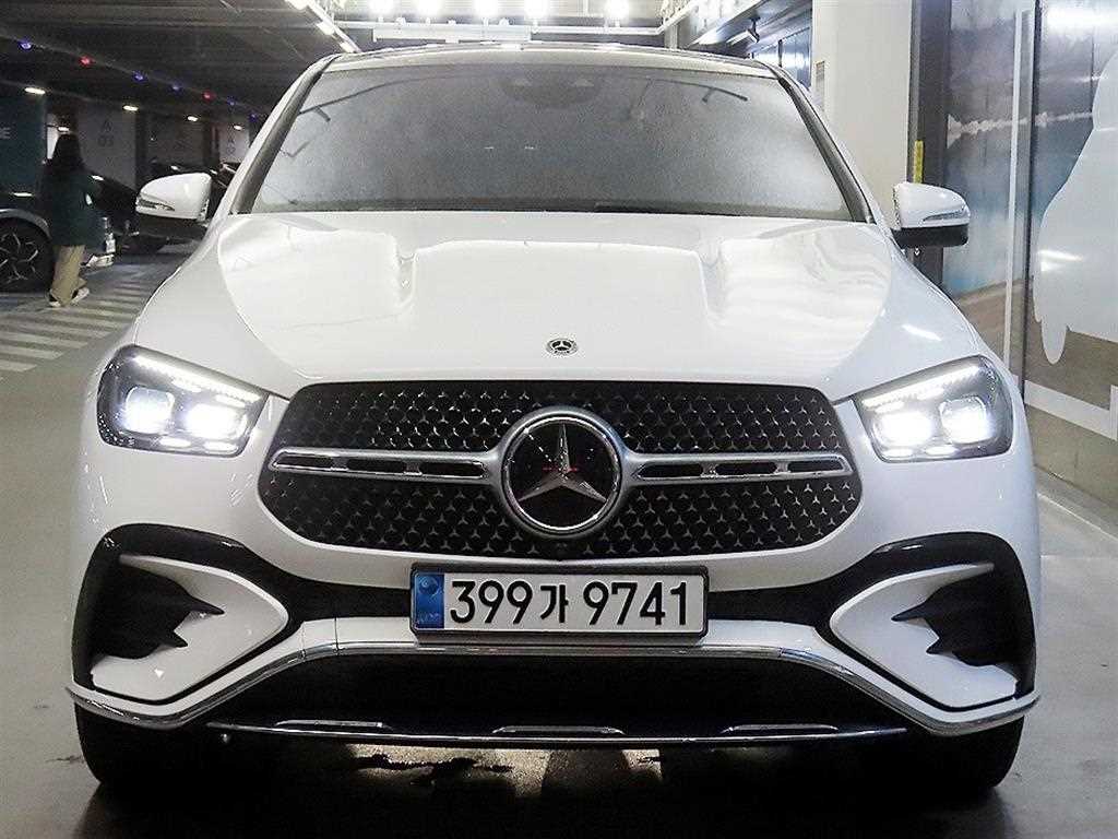 벤츠 GLE 클래스 GLE 450d 4MATIC 쿠페 사진 2/20