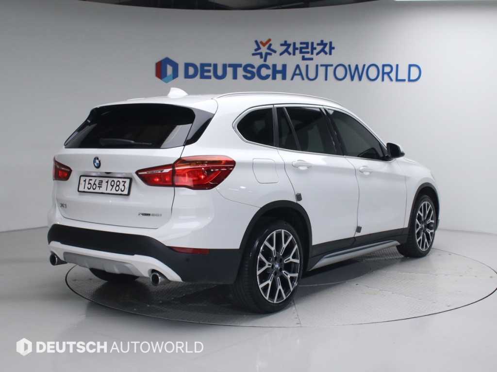 BMW X1 xDrive 20i M 스포츠 사진 2/20