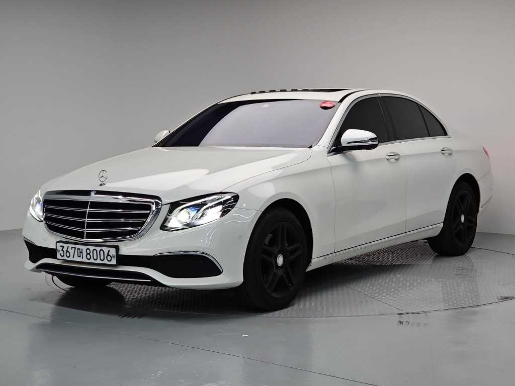 벤츠 E 클래스 E220d 익스클루시브 사진