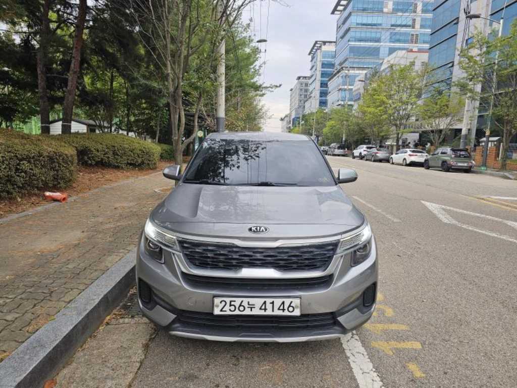 기아 셀토스 가솔린 1.6 터보 2WD 프레스티지 사진 2/16