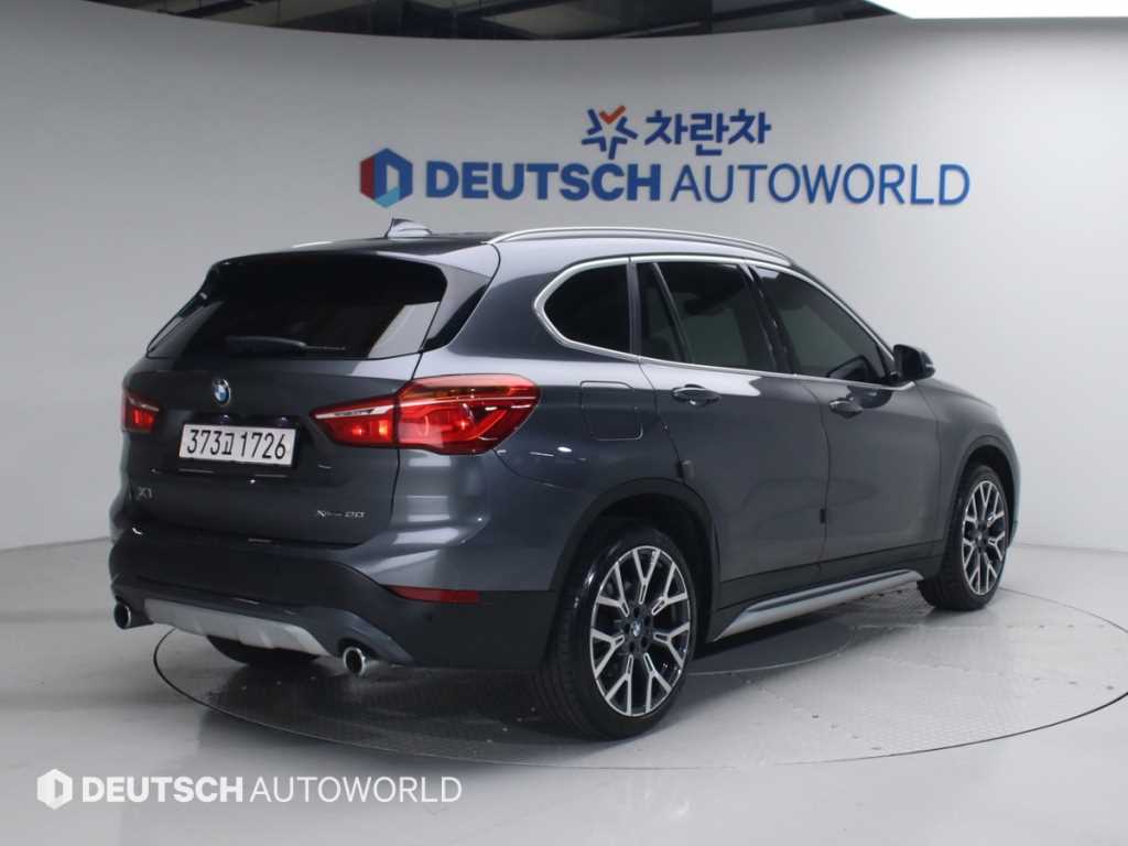 BMW X1 xDrive 20i M 스포츠 사진 2/20